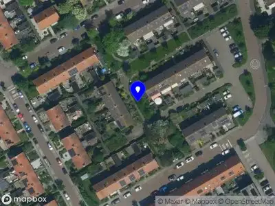 Ambulance met grote spoed naar de Houtrakpolderstraat in Spaarndam