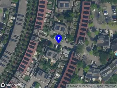 Ambulance met gepaste spoed naar de Linterhof in Amsterdam