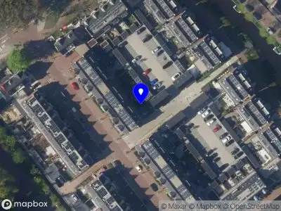 Ambulance met grote spoed naar de Dokter Van Zeelandstraat in Leidschendam