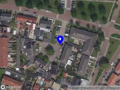 Brandweer met gepaste spoed naar de Binnen in Dussen vanwege een buitenbrand