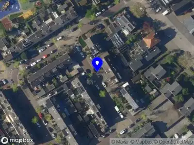 Brandweer met grote spoed naar de IJsselstraat in Alphen aan den Rijn vanwege gebouwbrand