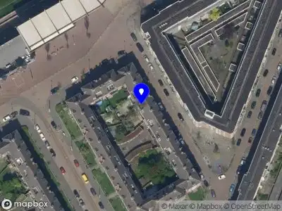 Ambulance met grote spoed naar de Spiegelstraat in Rotterdam