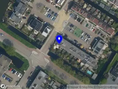 Ambulance met grote spoed naar de Linge in Nieuwerkerk aan den IJssel
