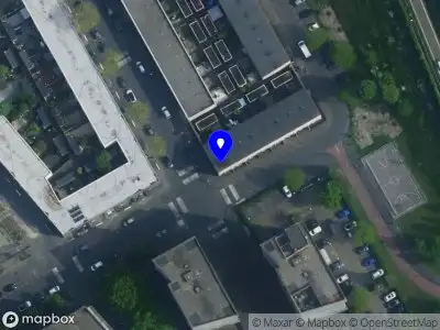 Ambulance met grote spoed naar de Raphael Lemkinstraat in Amsterdam