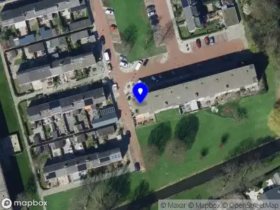 Ambulance met grote spoed naar de Lobeliaplein in Spijkenisse