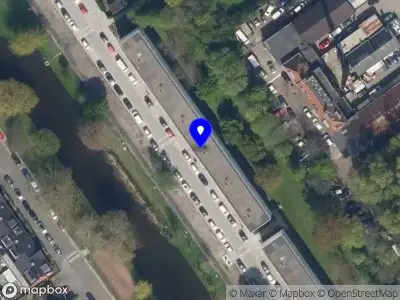 Ambulance met gepaste spoed naar de Hoogenwaardstraat in Rotterdam