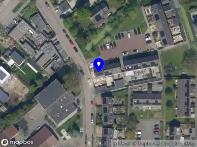 Ambulance met grote spoed naar de Bakkershof in Meerkerk