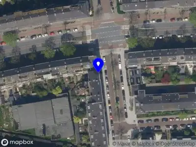 Ambulance met grote spoed naar de Bosboomlaan in Schiedam