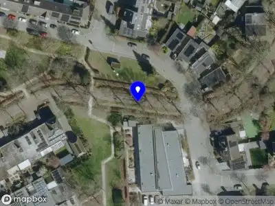 Brandweer met grote spoed naar de Robijnring in Eindhoven vanwege gebouwbrand