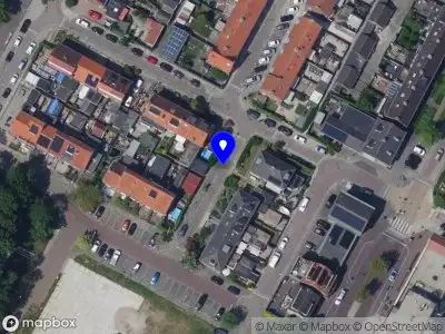 Ambulance met grote spoed naar de Vroegestraat in Alblasserdam