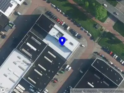 Ambulance met gepaste spoed naar de Computerweg in Amsterdam