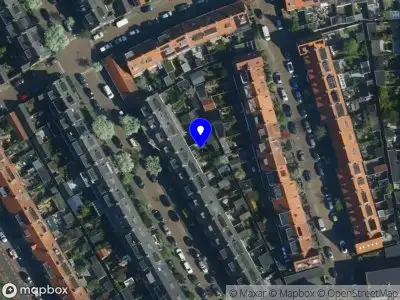 Brandweer met grote spoed naar de Clovisstraat in Haarlem vanwege waarnemen gaslucht