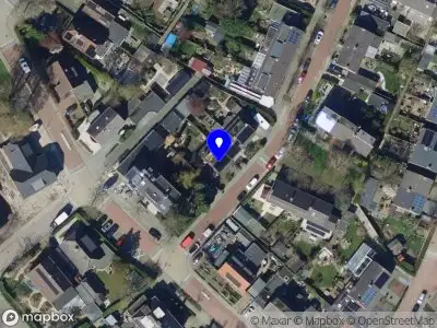 Ambulance met grote spoed naar de Nassaustraat in Poortugaal
