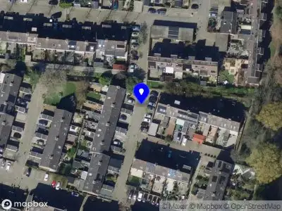 Ambulance met gepaste spoed naar de Plevier in Hoogvliet Rotterdam