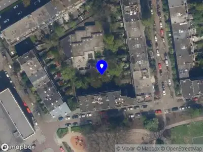 Ambulance met grote spoed naar de Tak van Poortvlietstraat in Rotterdam