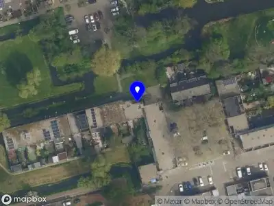 Ambulance met gepaste spoed naar de Oeverloperpad in Delft