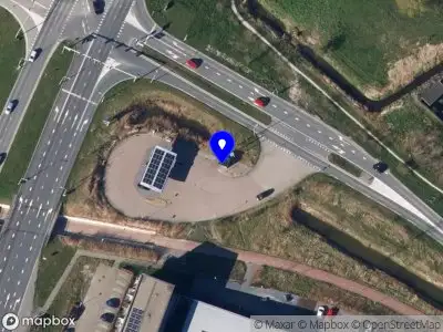 Brandweer met gepaste spoed naar de Sudertrimdielsdyk in Leeuwarden vanwege een buitenbrand