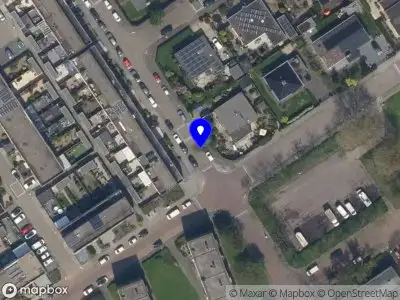 Ambulance met grote spoed naar de Rode Kruislaan in Vlaardingen