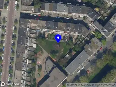 Brandweer met gepaste spoed naar de Lorentzplein in Schiedam