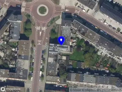 Ambulance met gepaste spoed naar de Lorentzplein in Schiedam