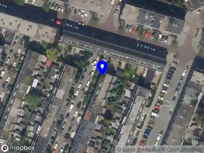 Ambulance met grote spoed naar de Jaersveltstraat in Rotterdam