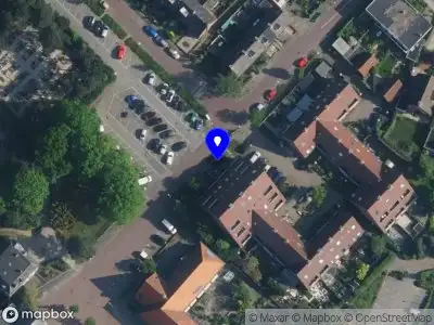 Ambulance en brandweer met grote spoed naar de Kerklaan in Bennebroek vanwege grote brand