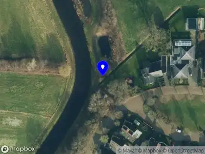 Politie naar de Weerselosestraat in Borne vanwege aanrijding met letsel