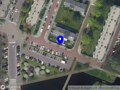 Ambulance met gepaste spoed naar de M. Harpertszoon Tromplaan in Oegstgeest