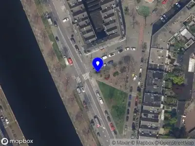 112 melding Ambulance met grote spoed naar de Aelbrechtskade in Rotterdam