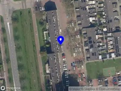 Ambulance met gepaste spoed naar de Heijermansplein in Schiedam