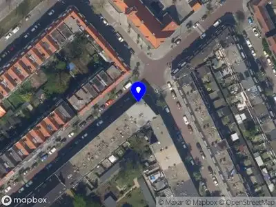 Ambulance met grote spoed naar de Katendrechtse Lagedijk in Rotterdam