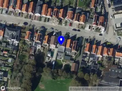 Traumahelikopter met grote spoed naar de Karel Doormanstraat in Oud-Beijerland