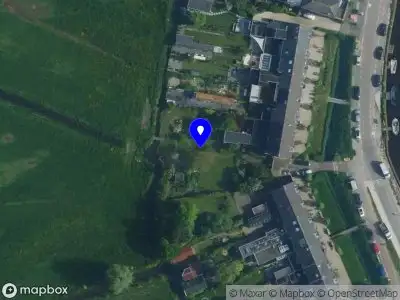 Brandweer met gepaste spoed naar de Oostermeerweg in Amstelveen vanwege gebouwbrand