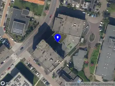 Ambulance met grote spoed naar de Marijke Staete in Krimpen aan de Lek