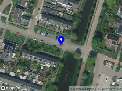 Ambulance met grote spoed naar de Oranjestraat in De Rijp