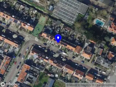 Ambulance met gepaste spoed naar de Lodewijk van Nassaustraat in Zwijndrecht