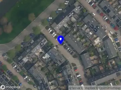 Ambulance met grote spoed naar de Bergkristal in Zoetermeer