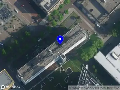 Ambulance met grote spoed naar de Pierre Lallementstraat in Amsterdam