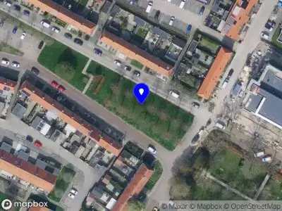 Ambulance met grote spoed naar de Oranjelaan Oostzijde in Puttershoek