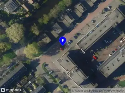 Brandweer met gepaste spoed naar de Godfried Bomansstraat in Heerhugowaard vanwege afgaan rookmelder