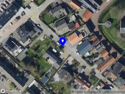 Ambulance met grote spoed naar de Hofkeslaan in Oudenhoorn