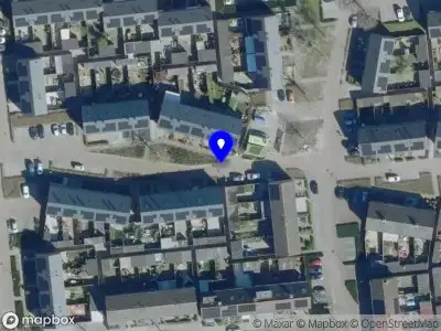 Brandweer met gepaste spoed naar de Edouard Lalostraat in Waalwijk vanwege een buitenbrand