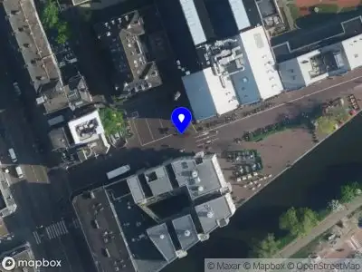 Brandweer met gepaste spoed naar de Oranje-Vrijstaatkade in Amsterdam