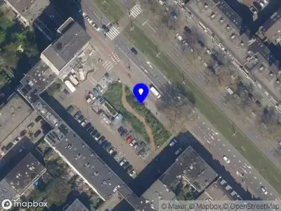 Ambulance met gepaste spoed naar de Schiekade in Rotterdam