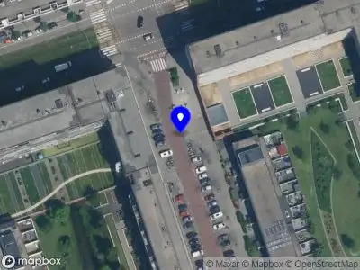 Ambulance met grote spoed naar de Jan Smitstraat in Amsterdam