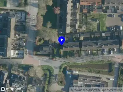 Ambulance met grote spoed naar de Spijkse Kweldijk in Spijk