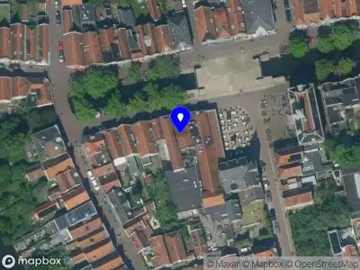 Ambulance met gepaste spoed naar de Keizersgracht in Edam