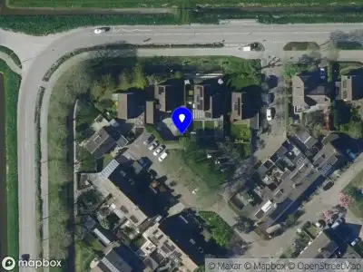 Ambulance met grote spoed naar de Vijfven in Warmenhuizen