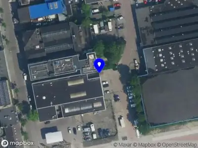 Ambulance naar de Gedempt Hamerkanaal in Amsterdam