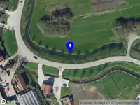 Ambulance met grote spoed naar de Rhoonsedijk in Poortugaal